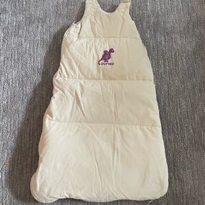 Dungo down sleep sack, adjustable sizing 12-24 months. Light wear.